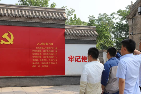 “賡續(xù)革命傳統(tǒng)，強化使命擔(dān)當(dāng)”——焦作安彩開展建黨101周年主題黨日活動